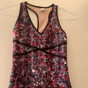 JW active wear sports top; multi colored.